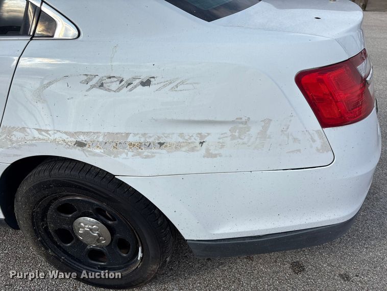 image for item EU7135 2013 Ford Taurus 