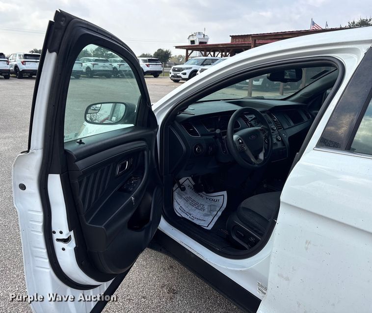 image for item EU7135 2013 Ford Taurus 