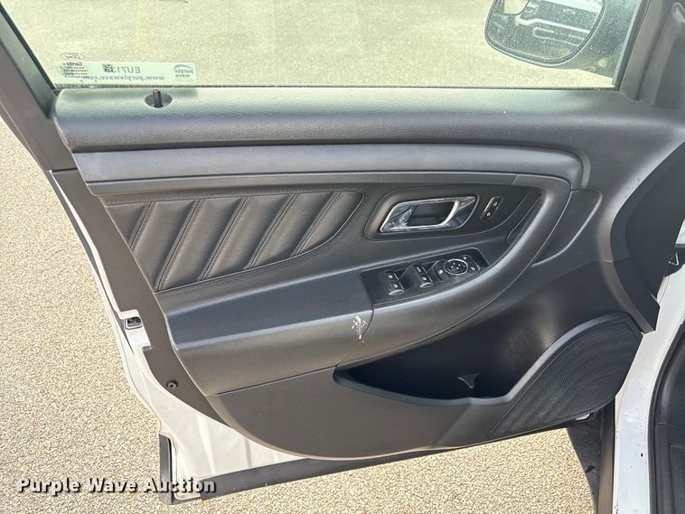 image for item EU7135 2013 Ford Taurus 