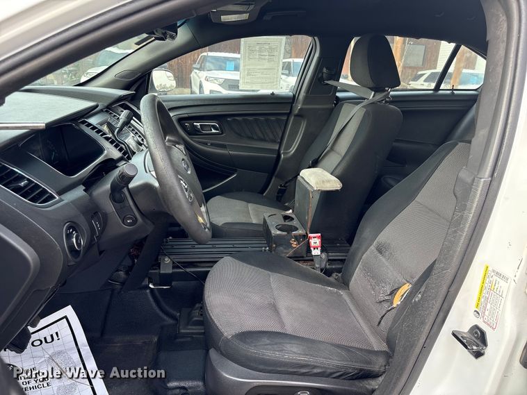 image for item EU7135 2013 Ford Taurus 