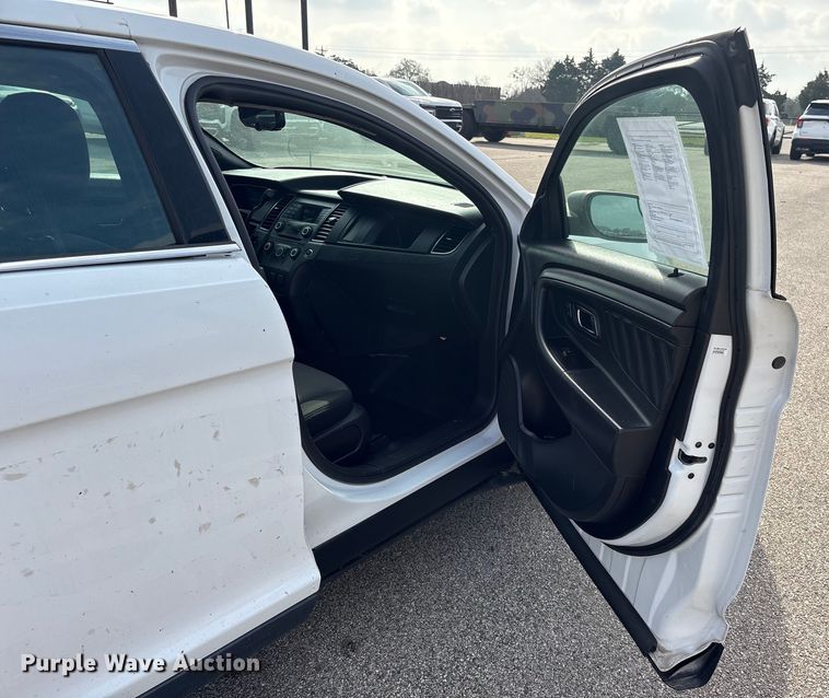 image for item EU7135 2013 Ford Taurus 