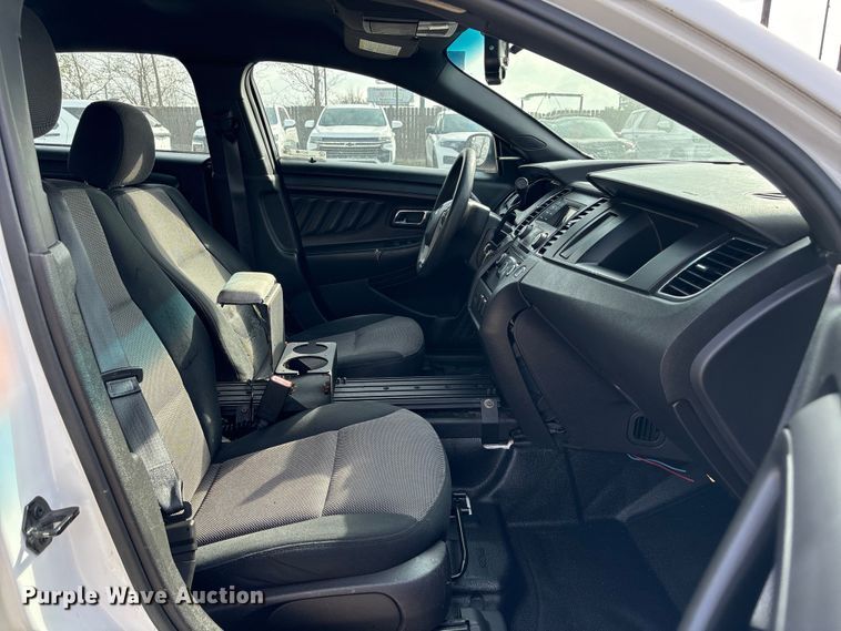 image for item EU7135 2013 Ford Taurus 