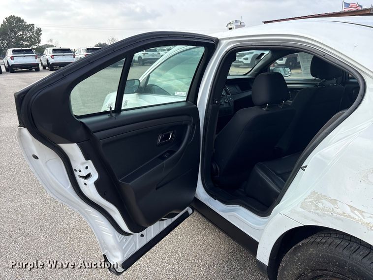 image for item EU7135 2013 Ford Taurus 