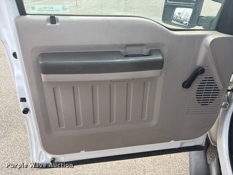 image for item EU7136 2008 Ford F450 Super Duty utility / service truck