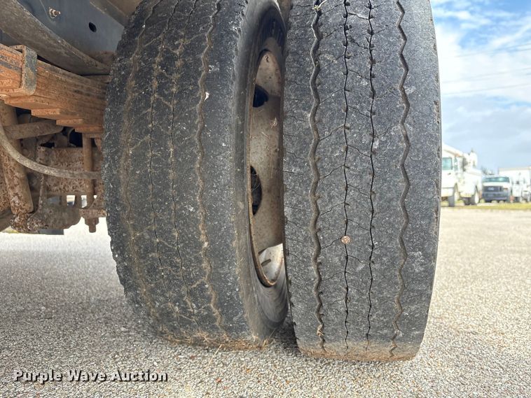 image for item EU7136 2008 Ford F450 Super Duty utility / service truck