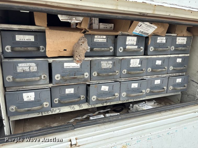 image for item EU7137 2008 International DuraStar 4300 bucket truck