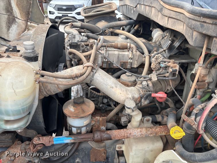 image for item EU7137 2008 International DuraStar 4300 bucket truck