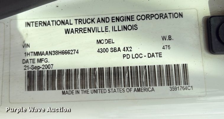 image for item EU7137 2008 International DuraStar 4300 bucket truck