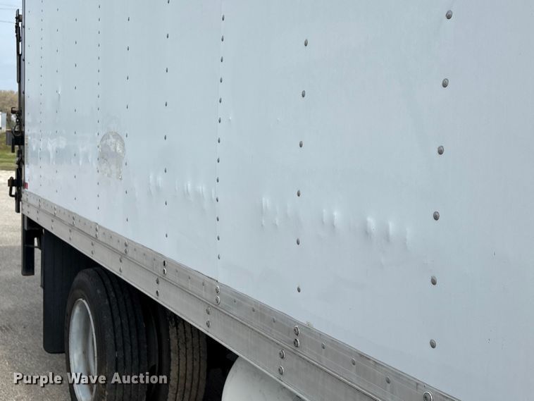 image for item EU7139 2008 GMC C4500 box truck