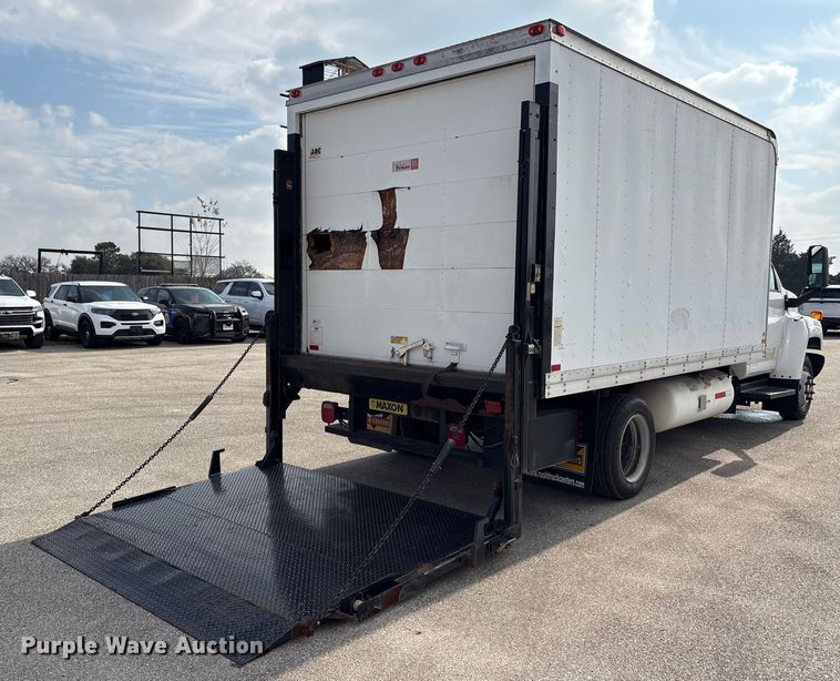 image for item EU7139 2008 GMC C4500 box truck