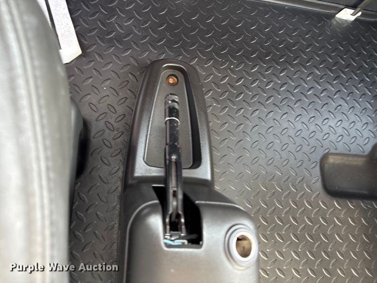 image for item EU7139 2008 GMC C4500 box truck