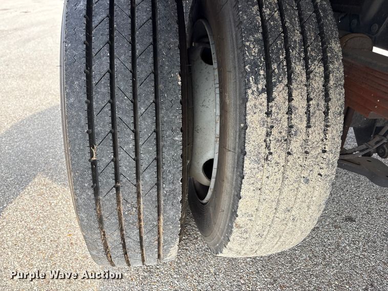 image for item EU7139 2008 GMC C4500 box truck