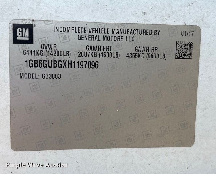 image for item EU7144 2017 Chevrolet Express G4500 shuttle bus