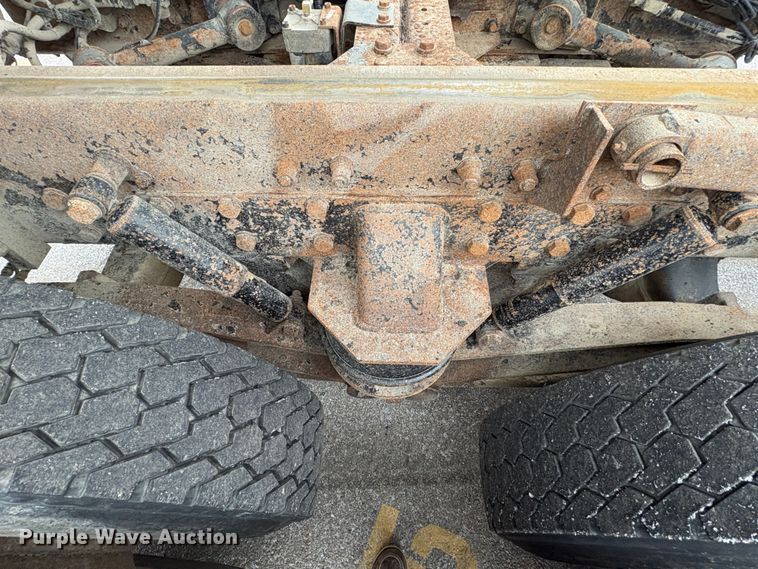 image for item EU8575 2005 Kenworth T800 dump truck