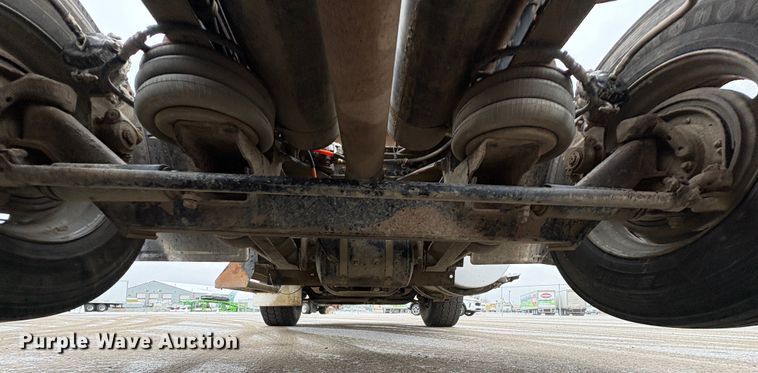 image for item EU8575 2005 Kenworth T800 dump truck