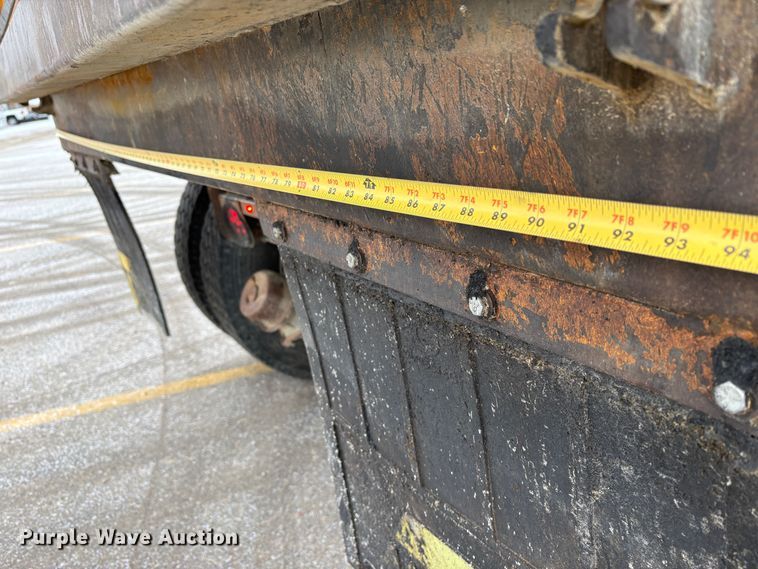 image for item EU8575 2005 Kenworth T800 dump truck