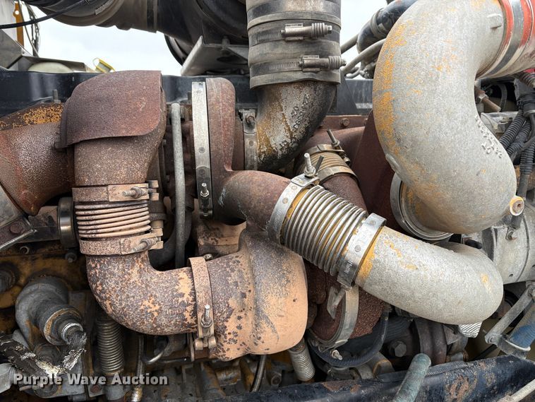 image for item EU8575 2005 Kenworth T800 dump truck