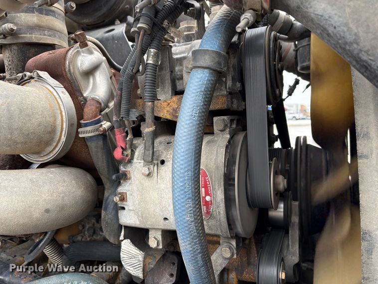 image for item EU8575 2005 Kenworth T800 dump truck