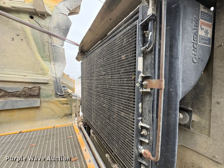 image for item EU8575 2005 Kenworth T800 dump truck