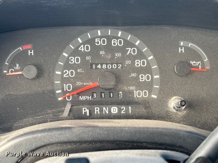 image for item EV3306 1999 Ford E350 box truck