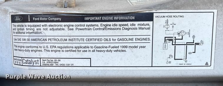 image for item EV3306 1999 Ford E350 box truck