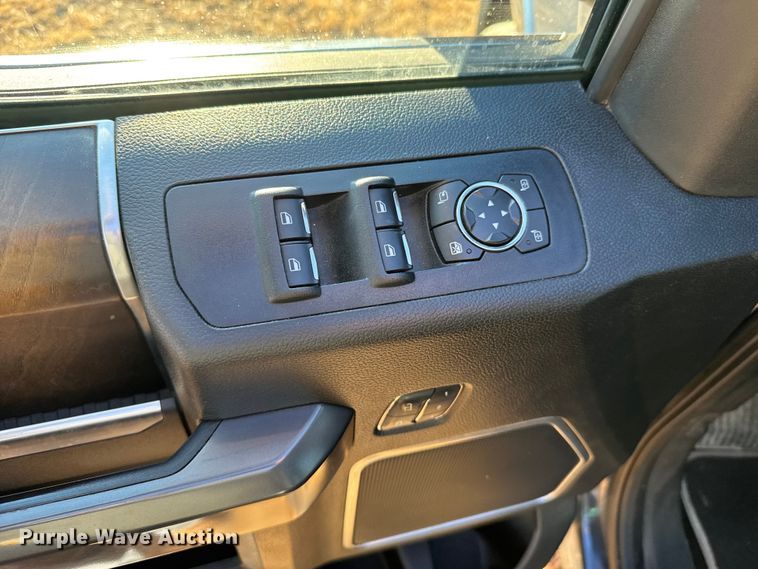 image for item FB0545 2018 Ford F150 Crew Cab pickup truck