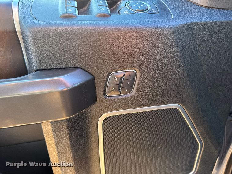 image for item FB0545 2018 Ford F150 Crew Cab pickup truck