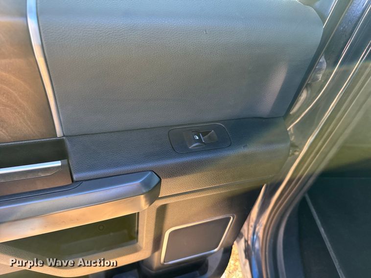 image for item FB0545 2018 Ford F150 Crew Cab pickup truck