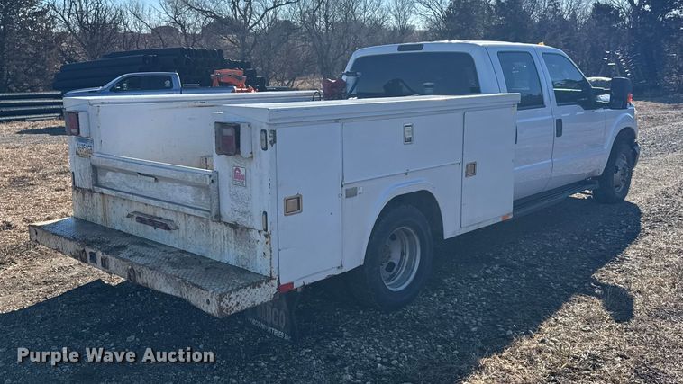 image for item FB0563 2016 Ford F350 Super Duty XL Crew Cab utility bed pickup truck