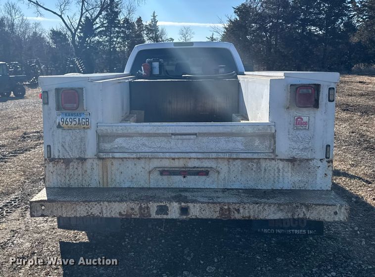 image for item FB0563 2016 Ford F350 Super Duty XL Crew Cab utility bed pickup truck