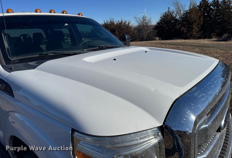 image for item FB0563 2016 Ford F350 Super Duty XL Crew Cab utility bed pickup truck