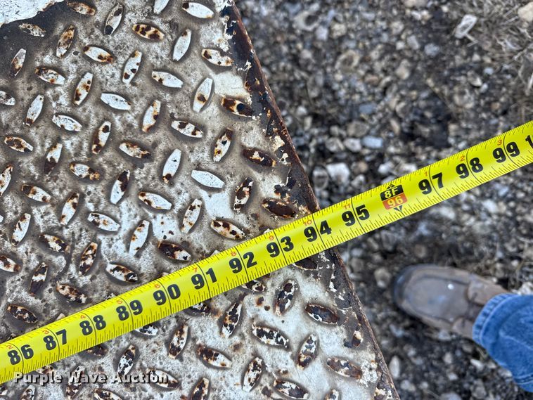 image for item FB0563 2016 Ford F350 Super Duty XL Crew Cab utility bed pickup truck