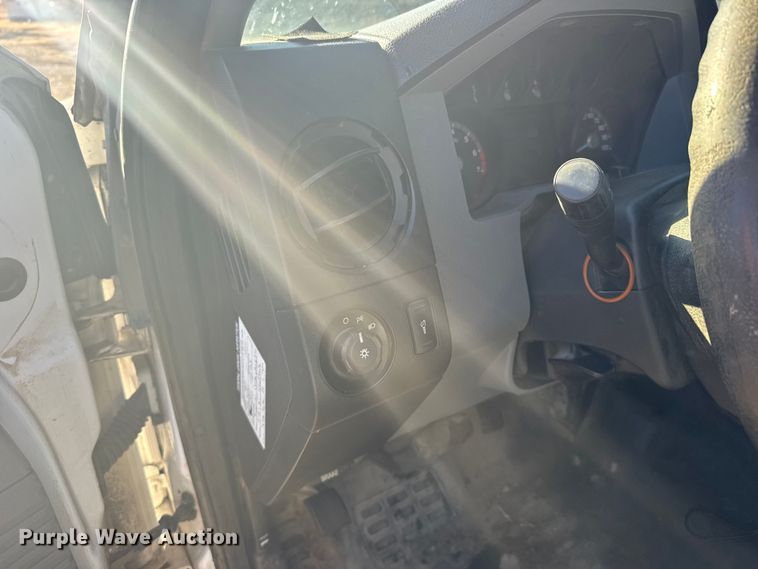 image for item FB0563 2016 Ford F350 Super Duty XL Crew Cab utility bed pickup truck