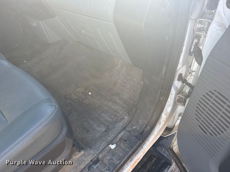 image for item FB0563 2016 Ford F350 Super Duty XL Crew Cab utility bed pickup truck