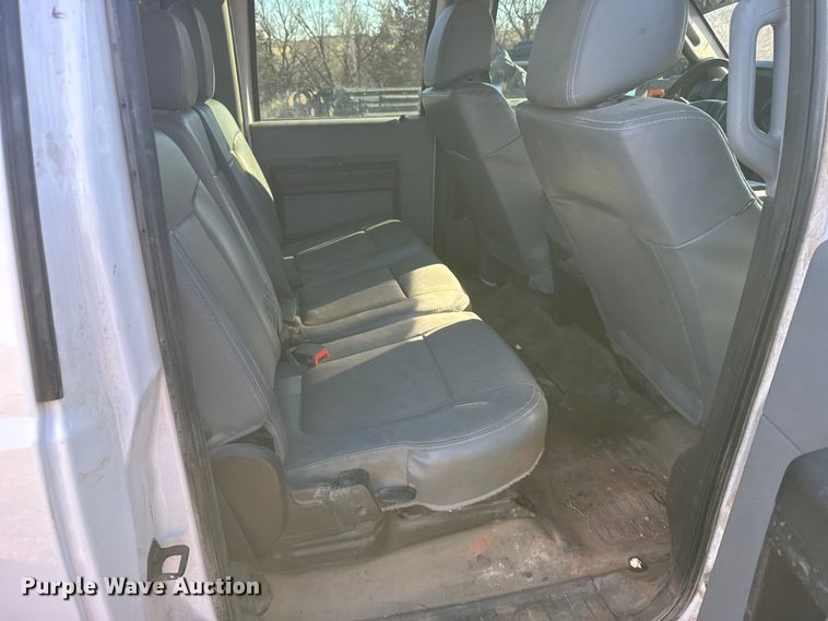 image for item FB0563 2016 Ford F350 Super Duty XL Crew Cab utility bed pickup truck