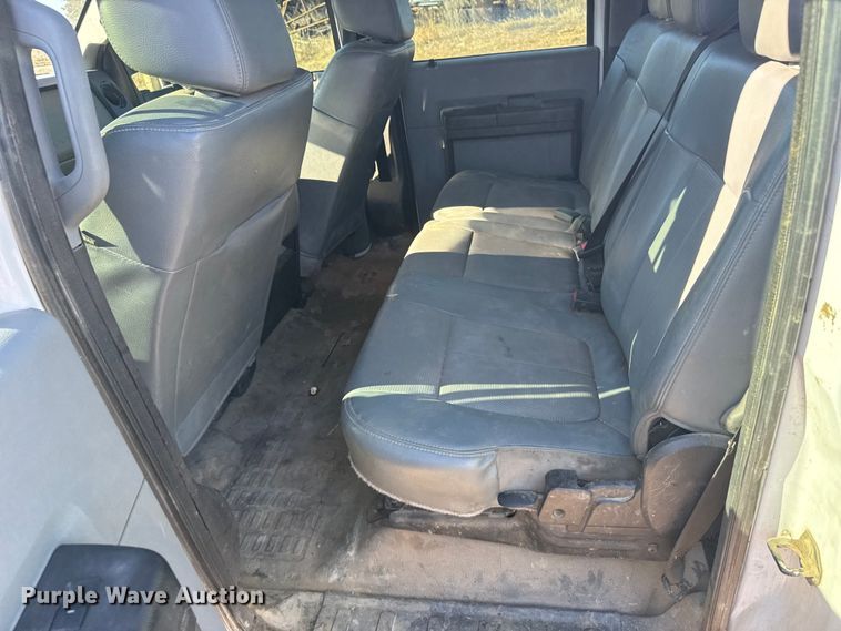 image for item FB0563 2016 Ford F350 Super Duty XL Crew Cab utility bed pickup truck