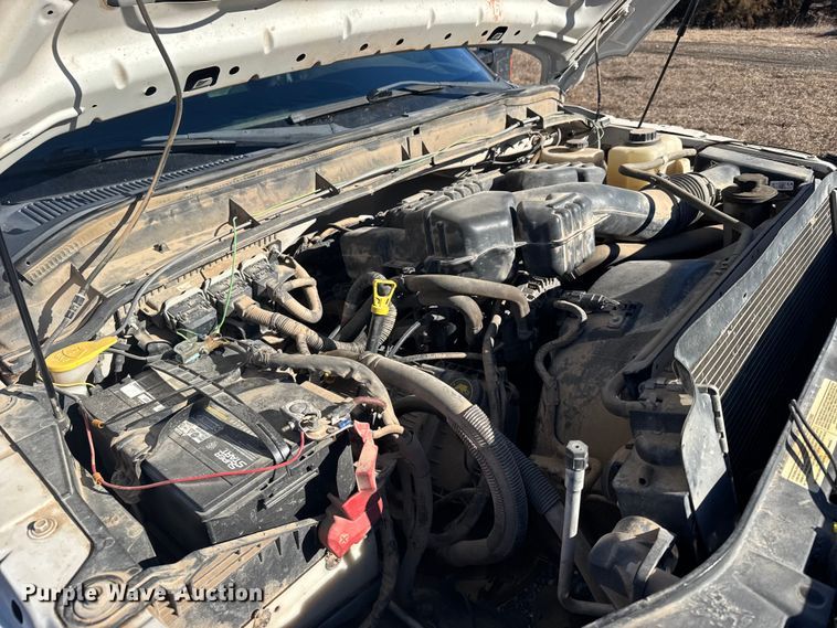 image for item FB0563 2016 Ford F350 Super Duty XL Crew Cab utility bed pickup truck