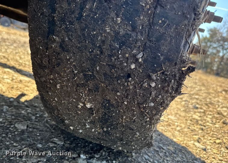 image for item FB0563 2016 Ford F350 Super Duty XL Crew Cab utility bed pickup truck