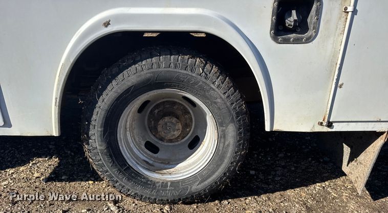 image for item FB0563 2016 Ford F350 Super Duty XL Crew Cab utility bed pickup truck