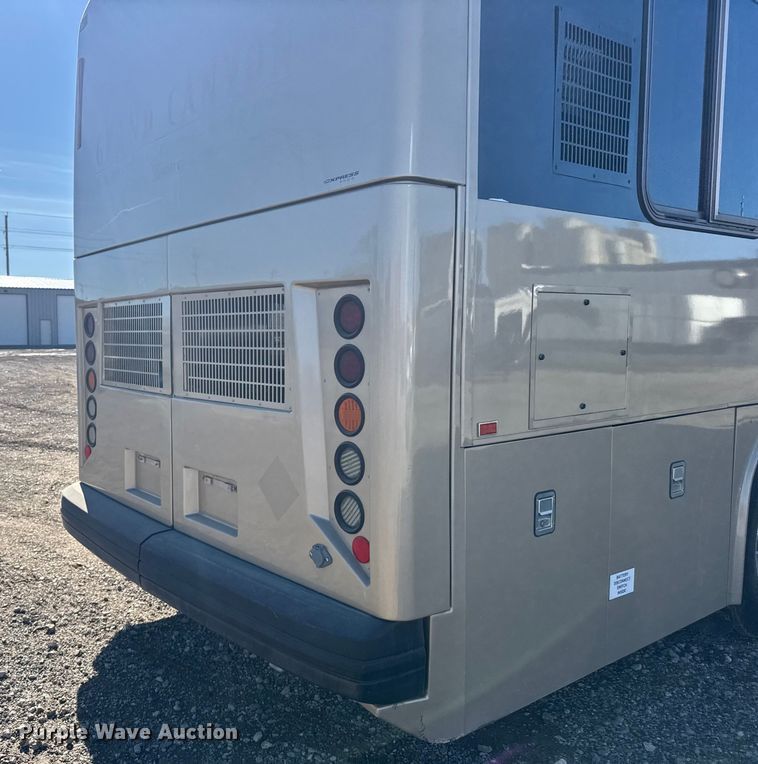 image for item FB0565 2009 Blub Coachworks M4411 coach bus