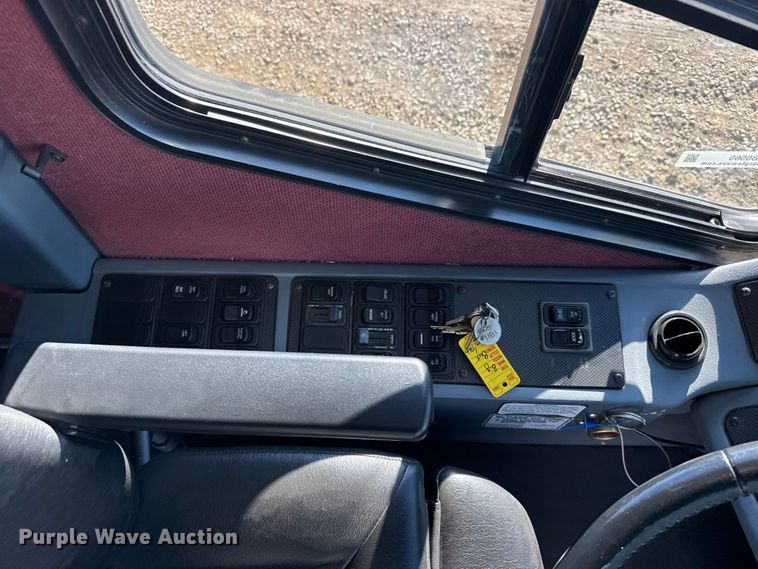 image for item FB0565 2009 Blub Coachworks M4411 coach bus