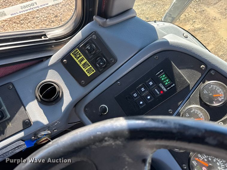 image for item FB0565 2009 Blub Coachworks M4411 coach bus