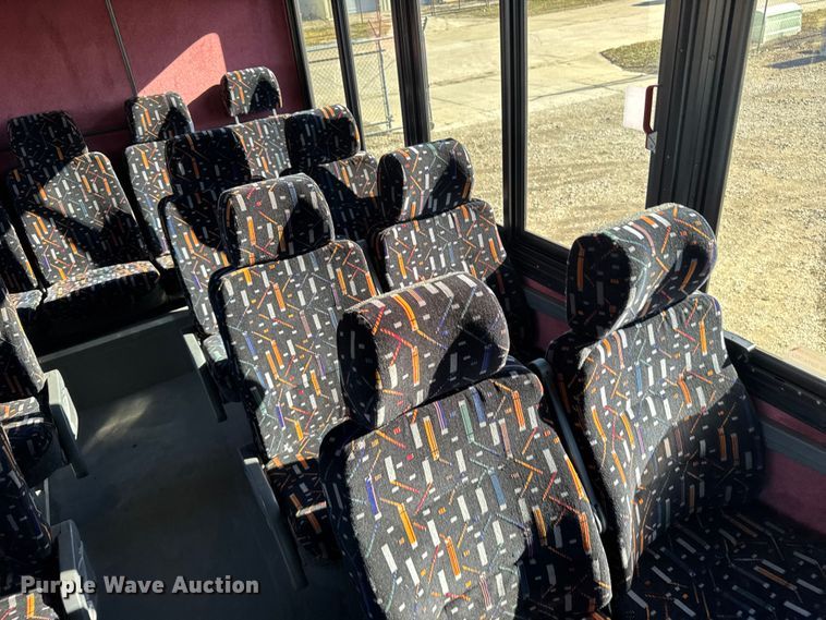 image for item FB0565 2009 Blub Coachworks M4411 coach bus