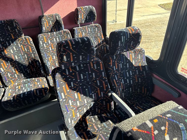 image for item FB0565 2009 Blub Coachworks M4411 coach bus