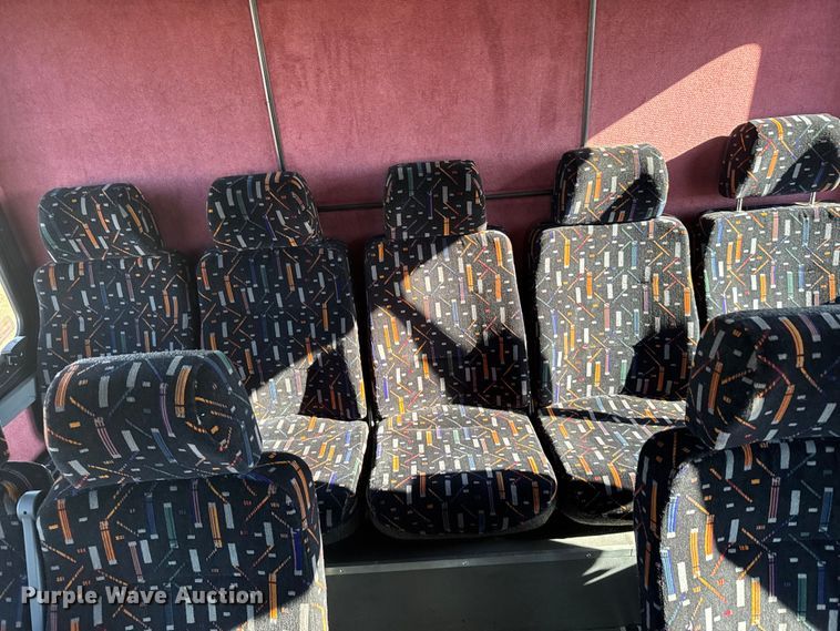 image for item FB0565 2009 Blub Coachworks M4411 coach bus