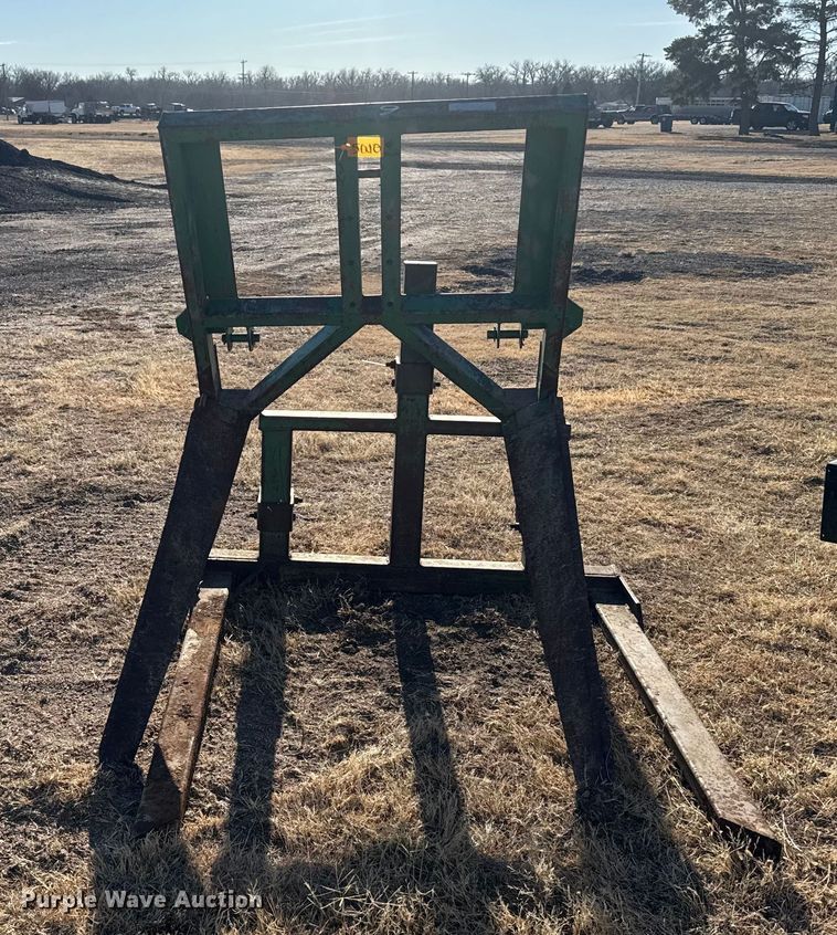 image for item FB0602 (2) bale forks