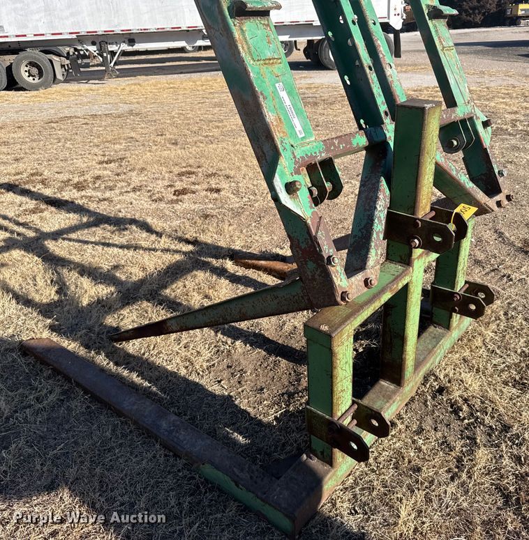 image for item FB0602 (2) bale forks