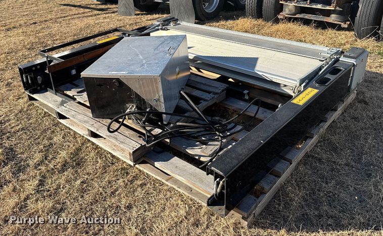 image for item FB0603 Palfinger ML680-VL-B box trailer end gate lift