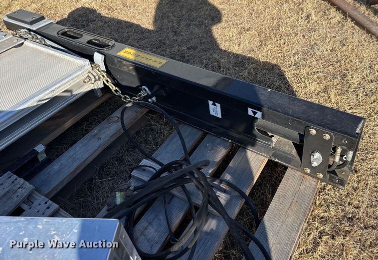 image for item FB0603 Palfinger ML680-VL-B box trailer end gate lift