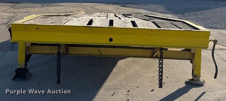 image for item FB3481 General engine loading dock ramp